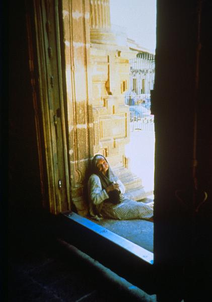 0260-woman in church door, Mexico City.jpg - Woman at church door in Mexico City.